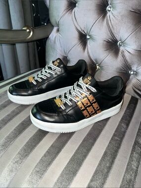 Juicy Couture Black & Gold Statement Sneakers 👟✨